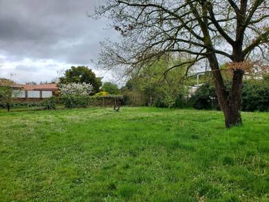 Terrain constructible à vendre 76 000 € 987 m² de terrain Monbéqui 82170