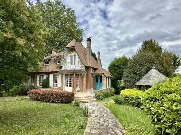 Maison à vendre 575 000 € 7 pièces 4 chambres 156 m² 3 600 m² de terrain Les bords de l'Yerres Brunoy 91800