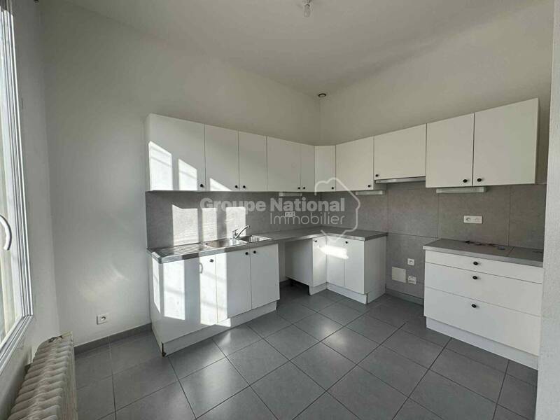 Maison à louer, 91m², ARLES