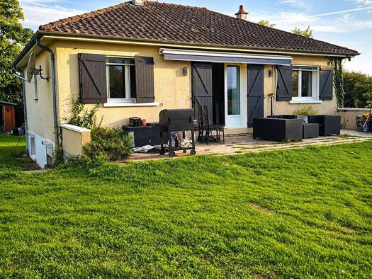 Maison à vendre 160 000 € 5 pièces 3 chambres 95 m² 1 810 m² de terrain Saint-Georges-sur-Arnon 36100