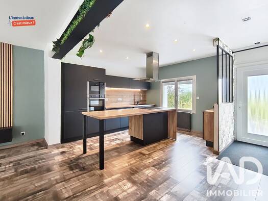 Maison de plain-pied à vendre 239 000 € 5 pièces 4 chambres 113 m² 644 m² de terrain Saint-Nicolas-de-Port 54210