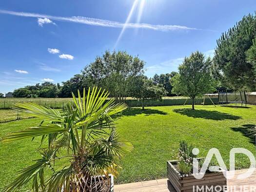 Maison à vendre 259 000 € 5 pièces 4 chambres 140 m² 1 000 m² de terrain Beaumont-le-Roger 27170