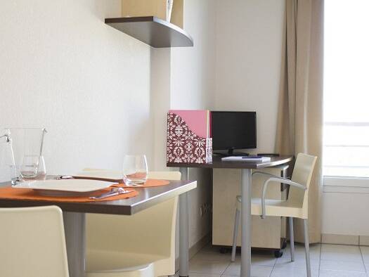 Studio à louer 521 € 1 pièce 18 m² Hôpitaux-Facultés Montpellier 34000