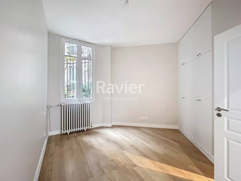 Maison à louer, 51m², PARIS 18E