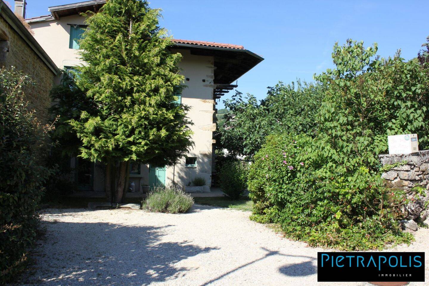 Maison à vendre, 442m², JUJURIEUX