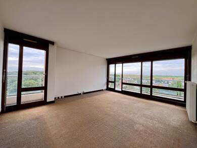 Appartement à vendre 313 000 € 3 pièces 2 chambres 74 m² Étage 6/8 Val d'Albian-Parc de Diane Jouy en Josas 78350