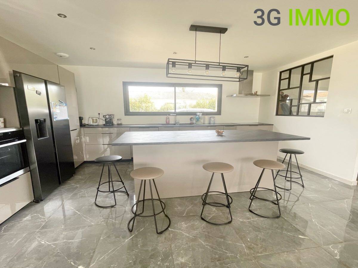 Maison à vendre, 120m², SAINT ETIENNE DE TULMONT
