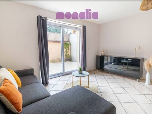 Appartement à louer 697 € 2 pièces 1 chambre 41 m² RDC Centre Sud Ouest Saint-Symphorien-d'Ozon 69360