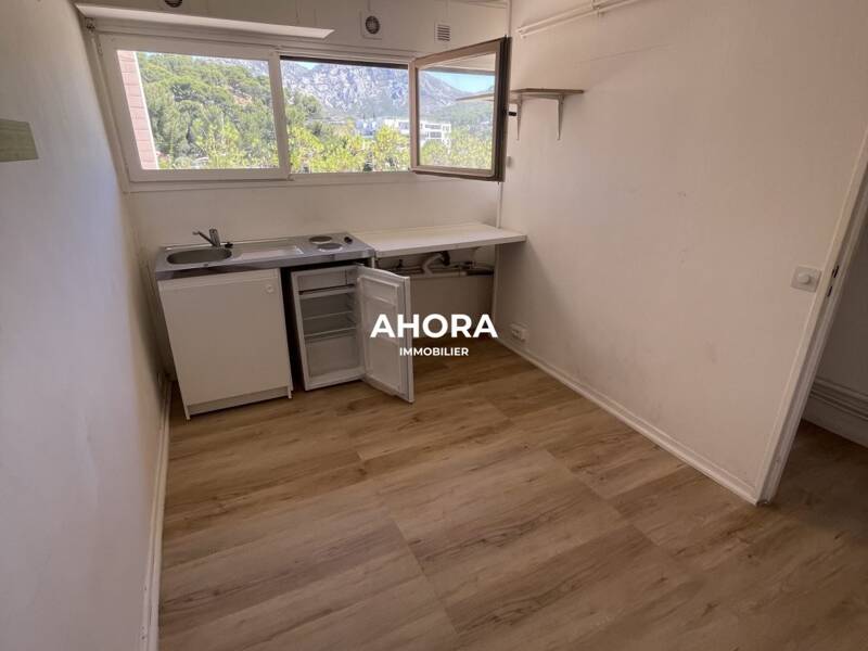 Maison à louer, 14m², MARSEILLE 9E