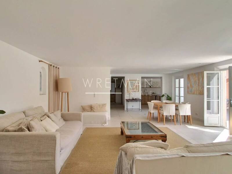 Maison à vendre, 225m², MONTAUROUX