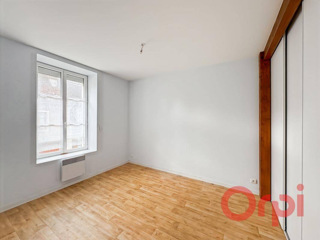Maison à vendre, 71m², SAINT AMAND MONTROND