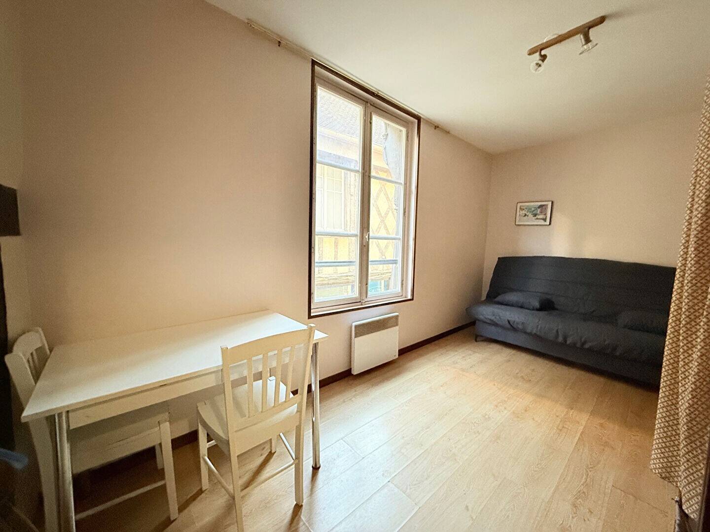 Maison à louer, 18m², BOURGES