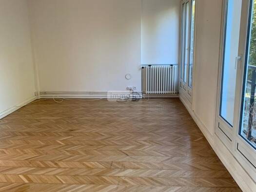 Appartement à louer 758 € 3 pièces 2 chambres 62 m² Étage 3/3 Rouen 76100