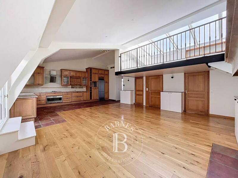 Maison à louer, 122m², PARIS 16E