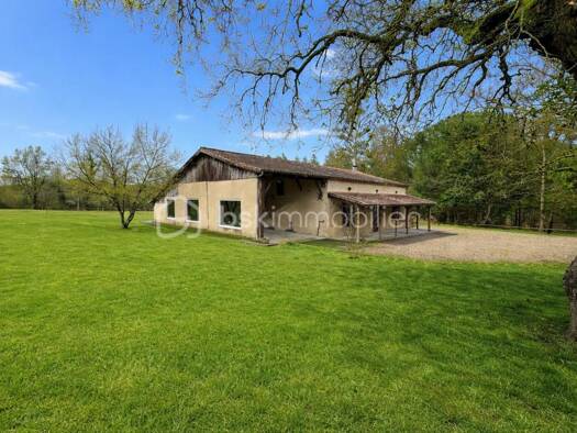 Ferme à vendre 280 000 € 5 pièces 4 chambres 180 m² Casteljaloux 47700