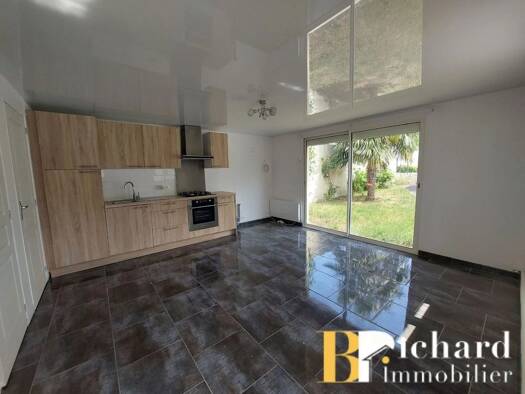 Maison de ville à vendre 179 900 € 6 pièces 2 chambres 135 m² Cité du Nord Laon 02000