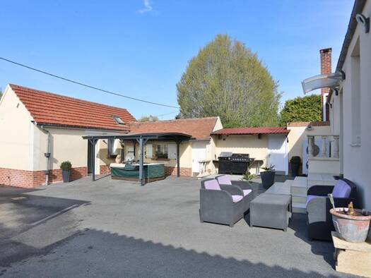 Maison de plain-pied à vendre 270 000 € 5 pièces 3 chambres 110 m² 675 m² de terrain Rochy-Condé 60510