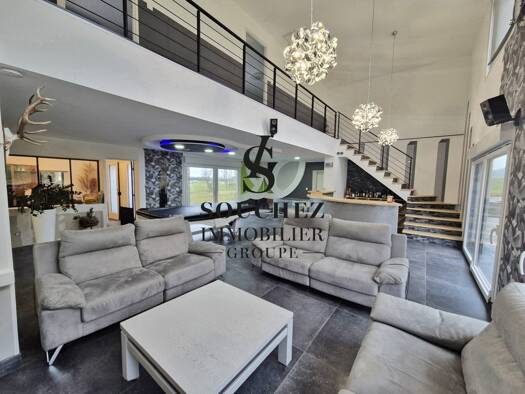 Maison à vendre 835 000 € 13 pièces 3 chambres 514,6 m² 3 548 m² de terrain Hersin-Coupigny 62530