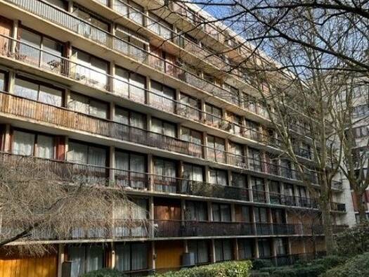 Appartement à louer 1 000 € 3 pièces 1 chambre 55,3 m² Étage 5/8 Parc Saint Cyr-Haut de Fontenay Fontenay-le-Fleury 78330