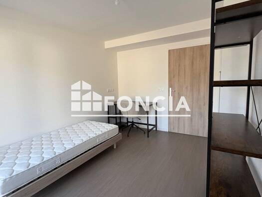 Appartement à louer - logement étudiant 555 € 1 pièce 27,4 m² RDC Activités Orléans 45100