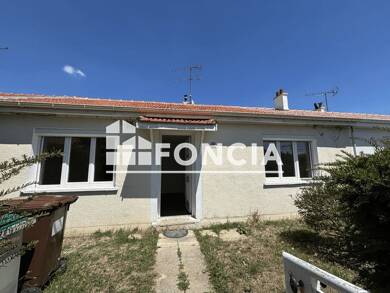 Maison de plain-pied à louer 1 350 € 3 pièces 2 chambres 69,6 m² dès le 18/08/2025 Village Grigny 91350