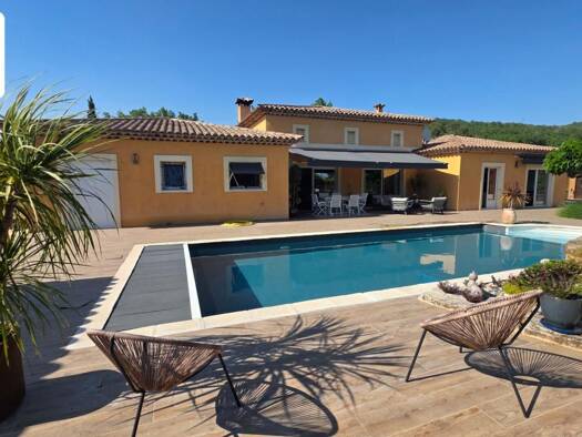 Villa à vendre 895 000 € 7 pièces 5 chambres 203 m² 2 500 m² de terrain Saint-Cézaire-sur-Siagne 06530
