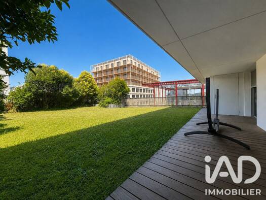 Appartement à vendre 416 000 € 4 pièces 3 chambres 82,75 m² Étage 6/9 Bordeaux Sud Bordeaux 33800