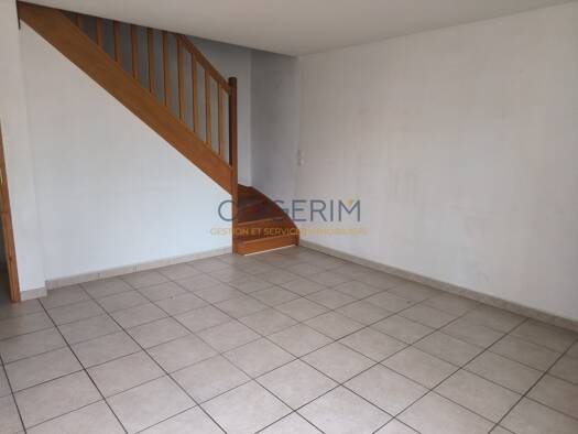 Duplex à louer 749 € 2 chambres 77,8 m² Frans 01480