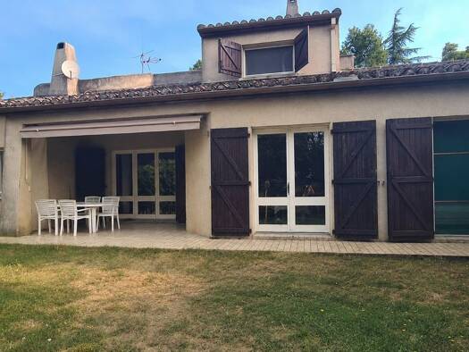 Maison à vendre 266 000 € 6 pièces 4 chambres 173 m² 4 000 m² de terrain Nord Moissac 82200