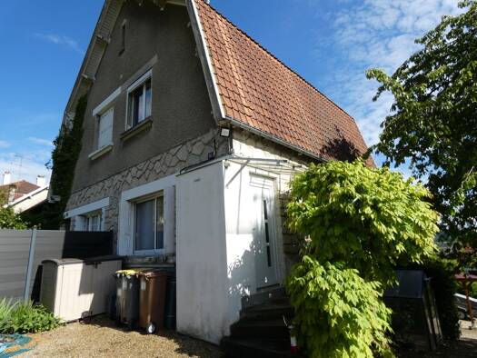 Maison à vendre 114 900 € 3 pièces 2 chambres 80 m² 464 m² de terrain Individuels Laon 02000