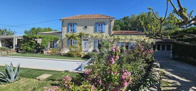 Villa à vendre 367 500 € 4 pièces 3 chambres 100 m² 800 m² de terrain Valréas 84600