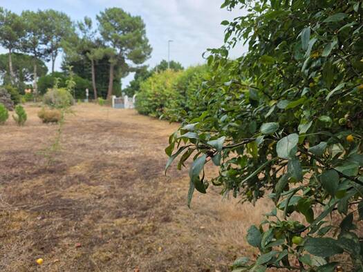 Terrain constructible viabilisé à vendre 190 800 € 776 m² de terrain Centre Agglomere Biganos 33380