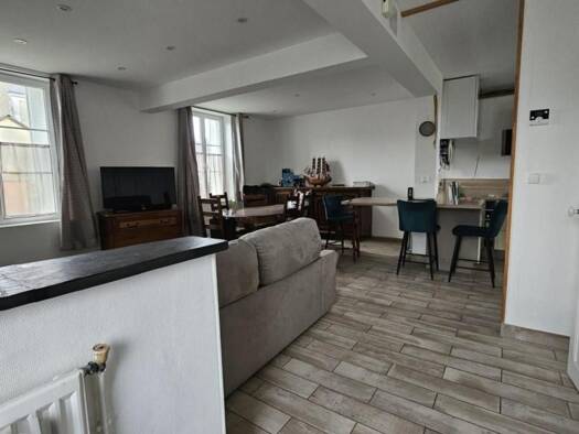 Maison à vendre 139 000 € 4 pièces 3 chambres 83 m² 752 m² de terrain Aubigné-Racan 72800