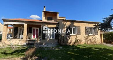 Maison à vendre 348 000 € 5 pièces 4 chambres 136 m² 854 m² de terrain Route de Marseille Digne-les-Bains 04000