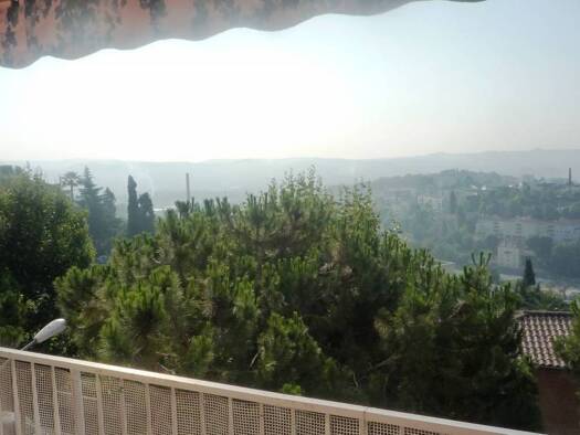 Appartement à louer 990 € 3 pièces 2 chambres 65 m² 2ème étage Grasse 06130