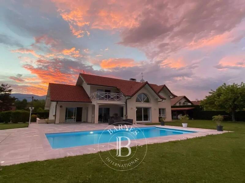 Maison à vendre, 225m², PREVESSIN MOENS