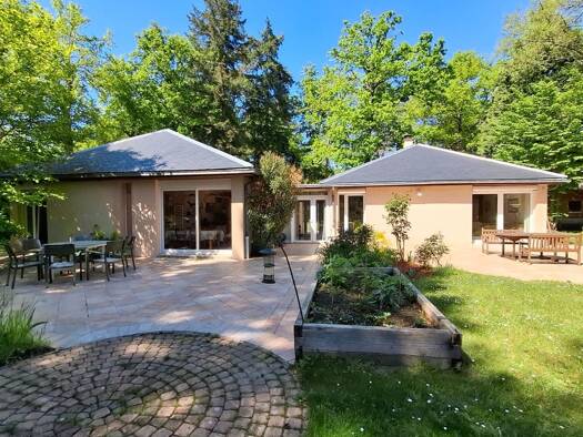 Maison de plain-pied à vendre 895 000 € 8 pièces 6 chambres 189 m² 3 700 m² de terrain Ouest Lamorlaye 60260