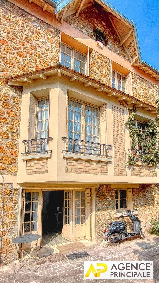 Maison à vendre, 202m², VERSAILLES