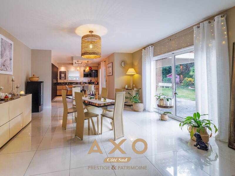 Maison à vendre, 220m², SIMIANE COLLONGUE