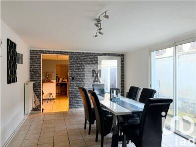 Maison de ville à vendre 190 000 € 6 pièces 3 chambres 159 m² 799 m² de terrain Marseille-en-Beauvaisis 60690
