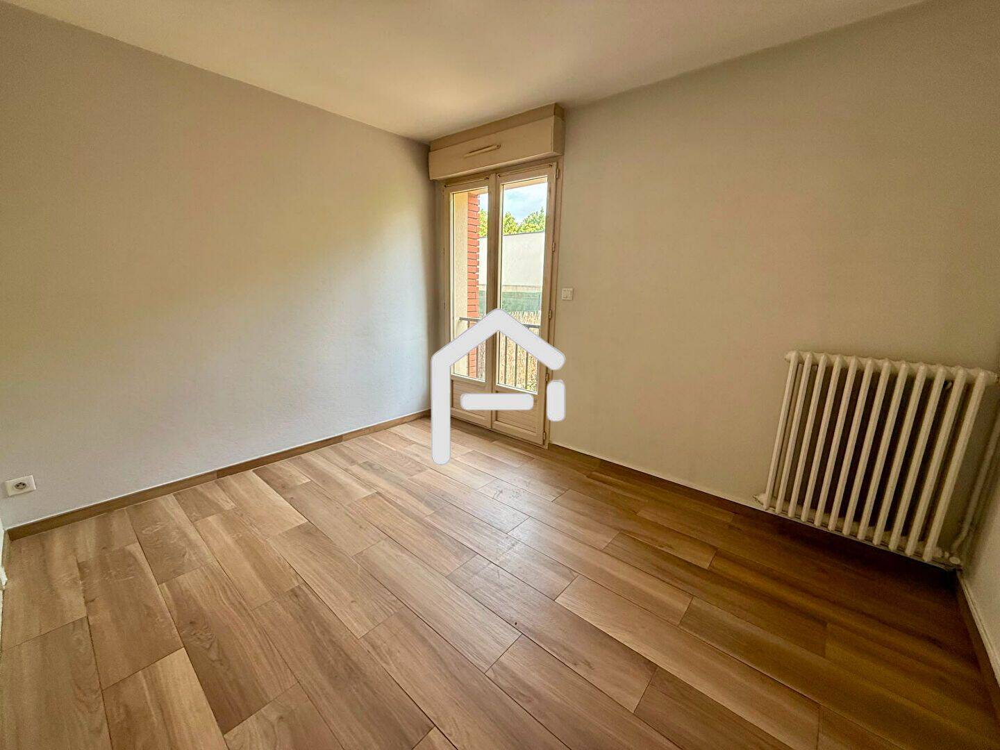 A louer : Maison à étage de 5 pièces 130 m²  avec jardin et gar — 4