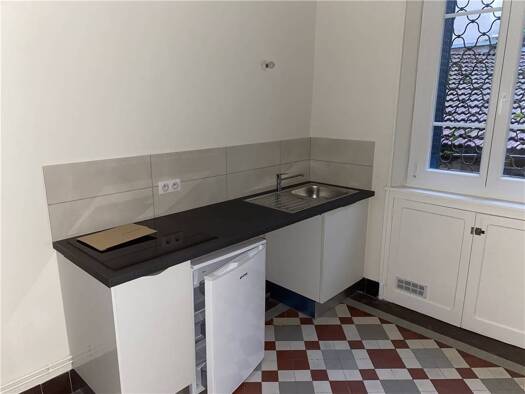 Appartement à louer 615 € 1 pièce 36,9 m² RDC Grenoble 38000