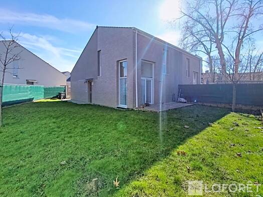 Maison à louer 1 600 € 4 pièces 3 chambres 75 m² 279 m² de terrain Noue Caillet-Terre Saint Blaise-Les Mérisiers Bondy 93140