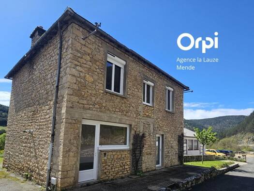 Maison à vendre 179 000 € 6 pièces 4 chambres 120 m² 700 m² de terrain Balsièges 48000