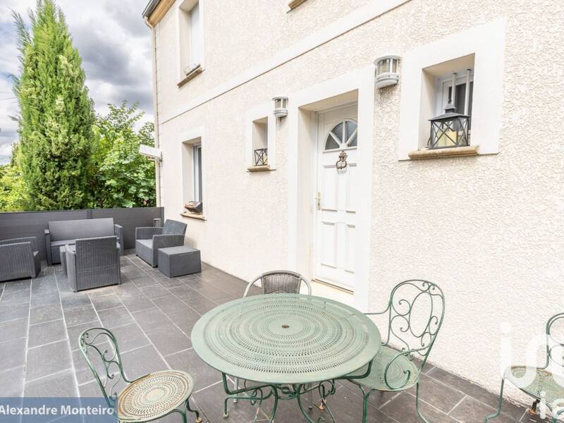 Maison à vendre, 180m², MANDRES LES ROSES