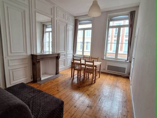 Appartement à vendre 189 000 € 2 pièces 1 chambre 45,5 m² Étage 1/2 Centre Lille 59000