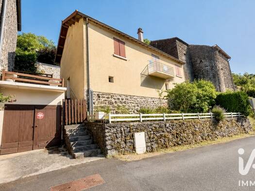 Maison de plain-pied à vendre 69 000 € 5 pièces 3 chambres 80 m² 261 m² de terrain Saint-Privat-d'Allier 43580