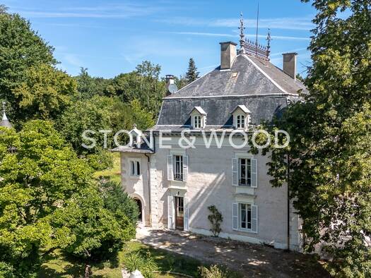 Château à vendre 2 290 000 € 20 pièces 10 chambres 979 m² 28 195 m² de terrain Bourdeau 73370