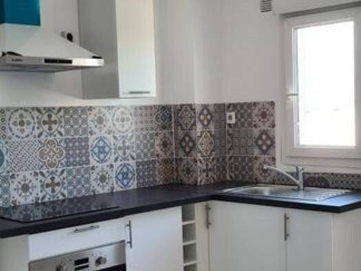 Appartement à louer 960 € 3 pièces 2 chambres 44 m² Thiers Le Raincy 93340