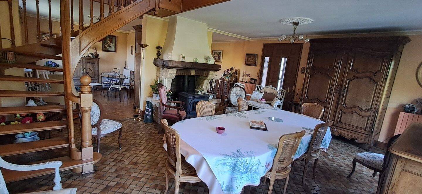 Maison à vendre, 150m², VIVIER AU COURT